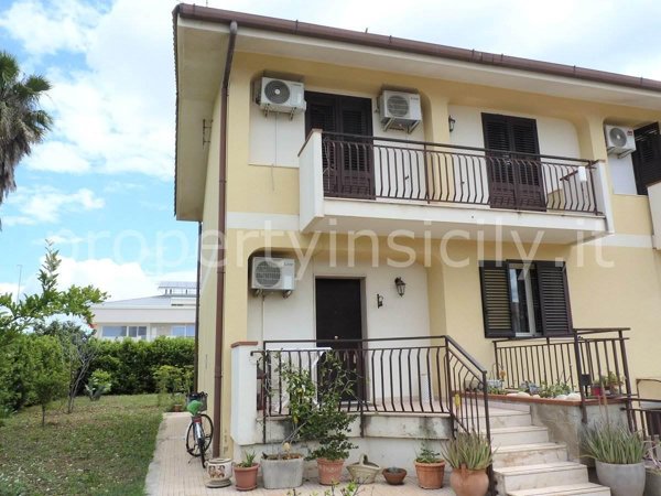 casa indipendente in vendita a Siracusa in zona Cassibile