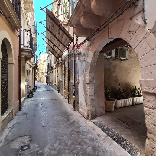 appartamento in vendita a Siracusa in zona Isola Ortigia