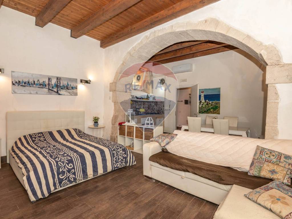 casa indipendente in vendita a Siracusa in zona Isola Ortigia