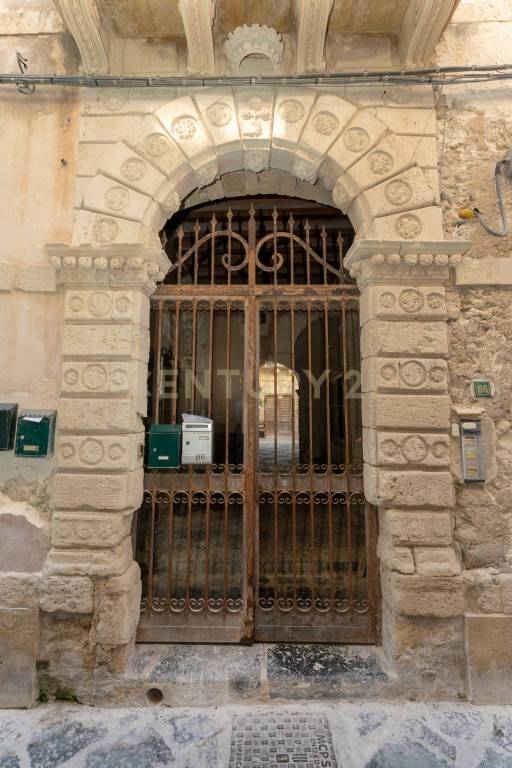 appartamento in vendita a Siracusa in zona Centro Città