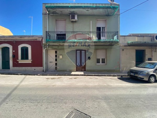appartamento in vendita a Siracusa in zona Belvedere