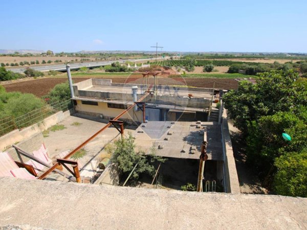 negozio in vendita a Siracusa