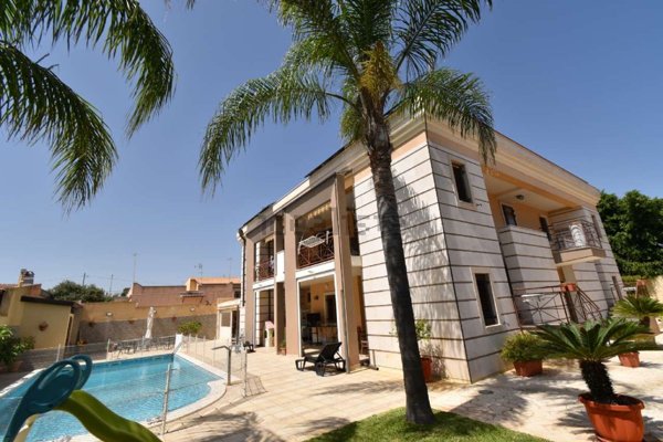 casa indipendente in vendita a Siracusa in zona Epipoli