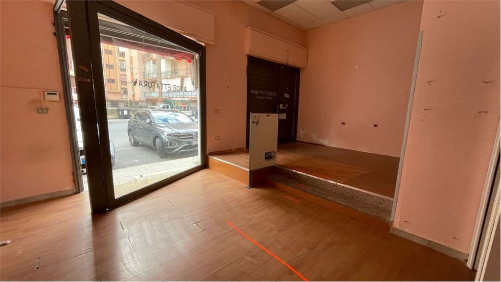 negozio in vendita a Siracusa