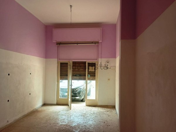 negozio in vendita a Siracusa in zona Grottasanta