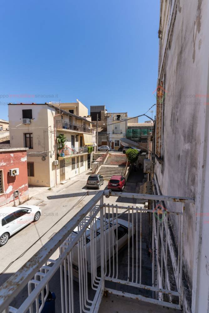 appartamento in vendita a Siracusa in zona Borgata