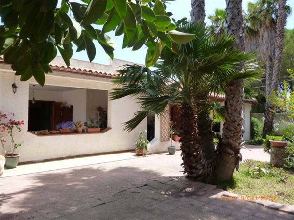 casa indipendente in vendita a Siracusa in zona Fontane Bianche