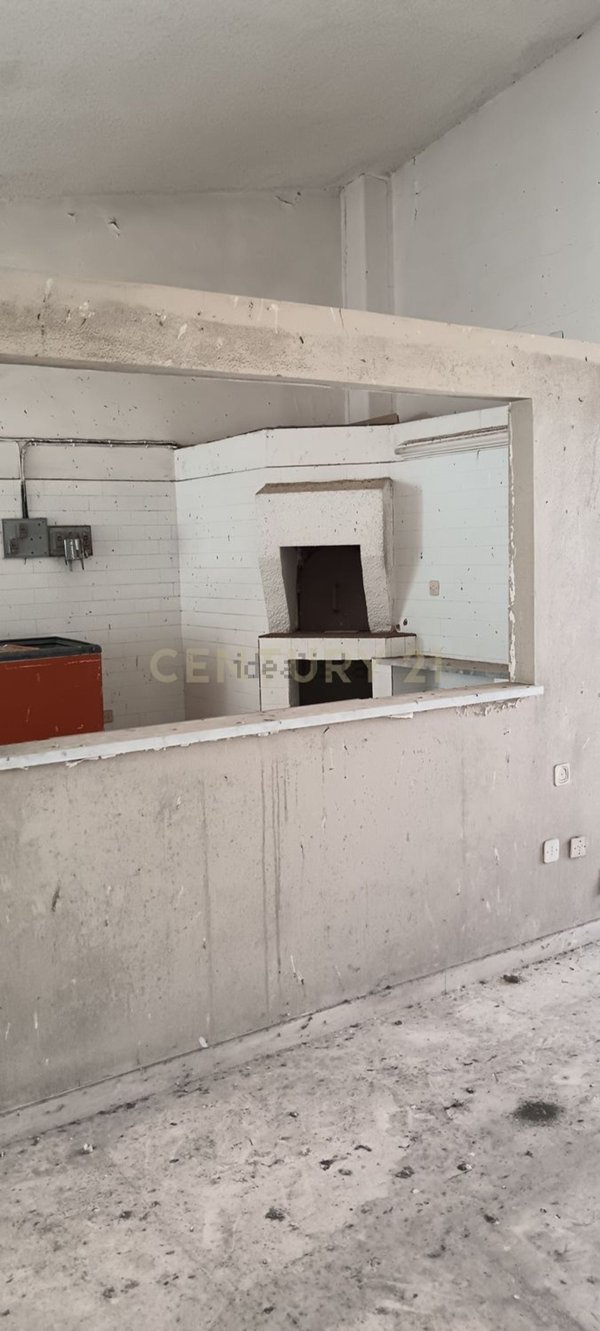 locale commerciale in vendita a Siracusa in zona Fontane Bianche