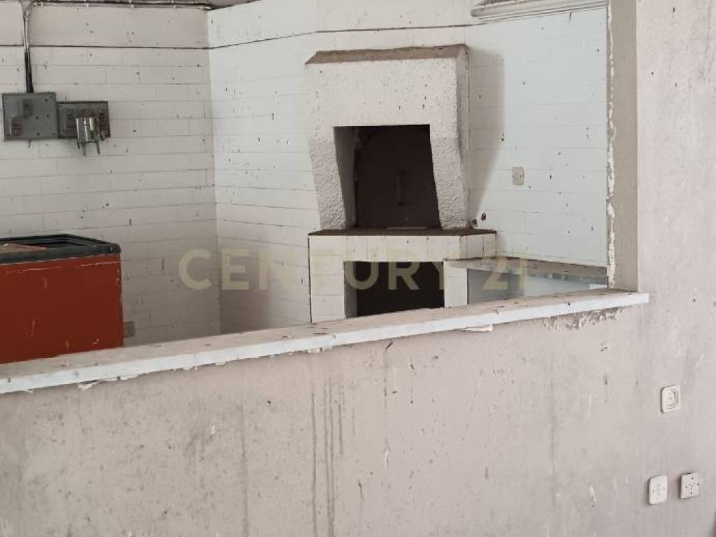 locale commerciale in vendita a Siracusa in zona Fontane Bianche