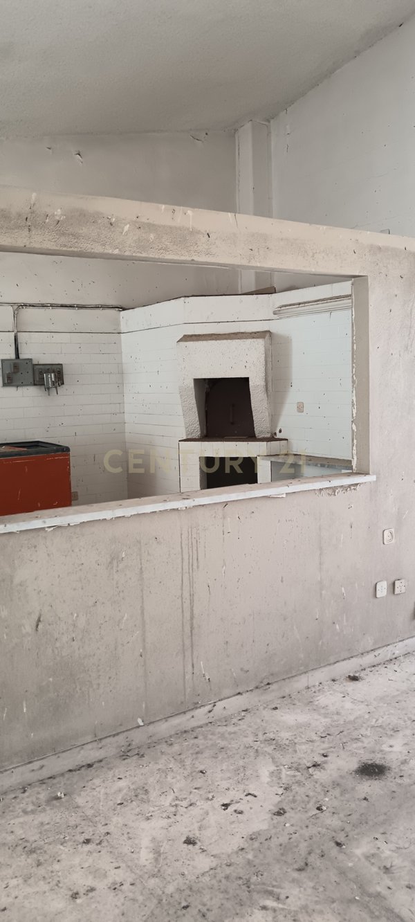 locale commerciale in vendita a Siracusa in zona Fontane Bianche