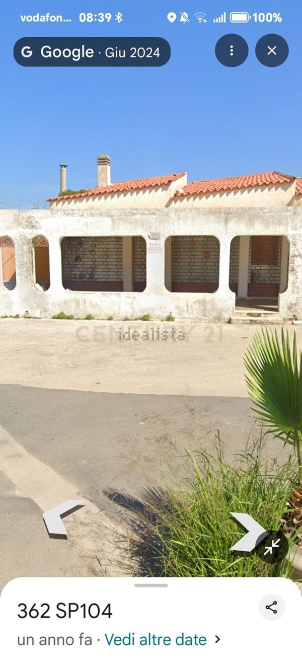 locale commerciale in vendita a Siracusa in zona Fontane Bianche