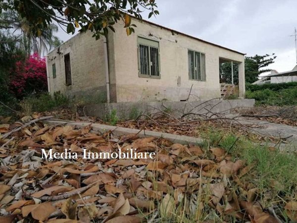 casa indipendente in vendita a Siracusa in zona Belvedere