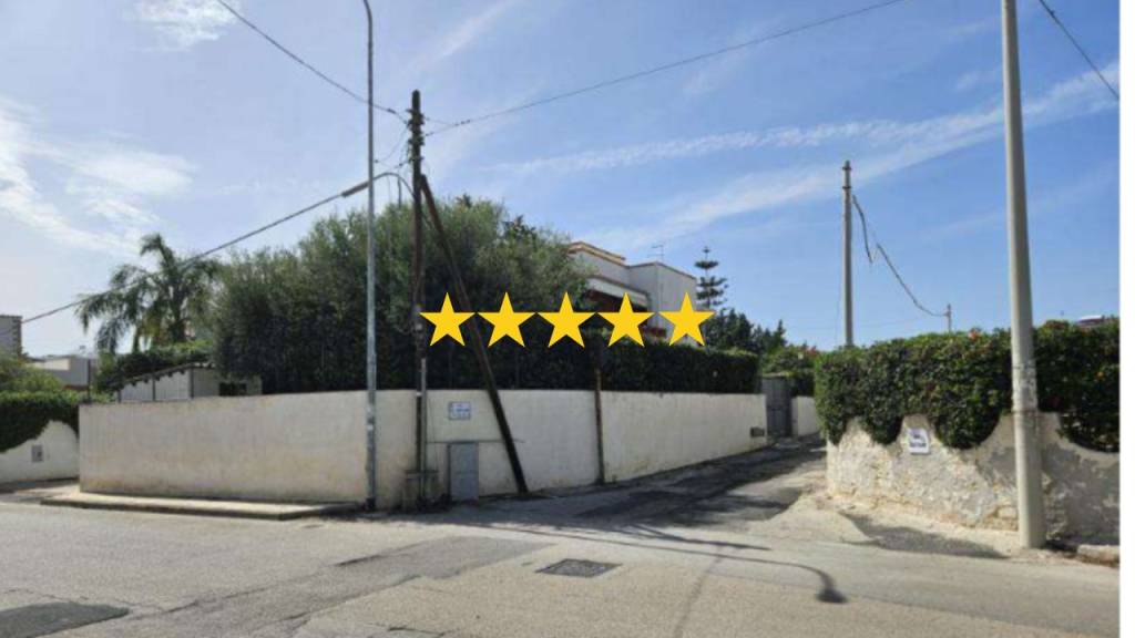 casa indipendente in vendita a Siracusa in zona Fontane Bianche