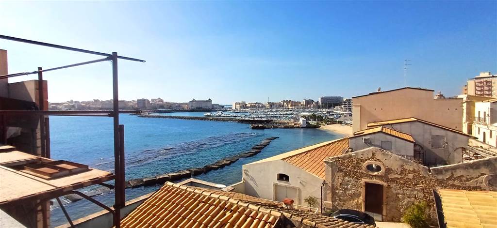 appartamento in vendita a Siracusa in zona Borgata