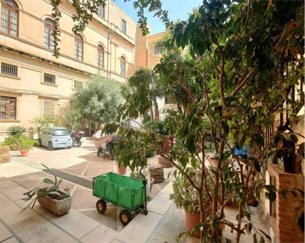 appartamento in vendita a Siracusa in zona Isola Ortigia