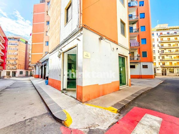negozio in vendita a Siracusa in zona Centro Città