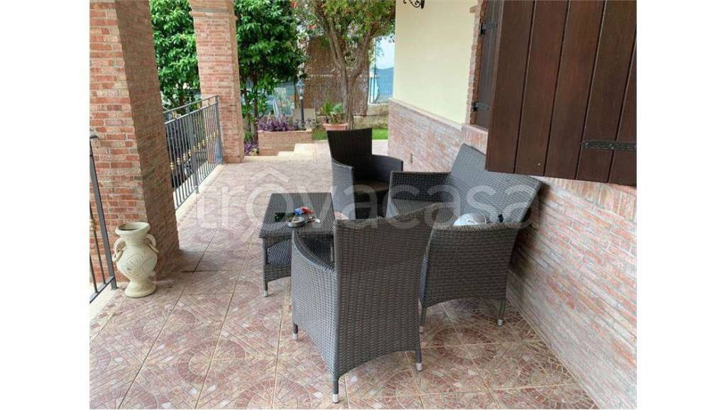 casa indipendente in vendita a Siracusa in zona Fontane Bianche