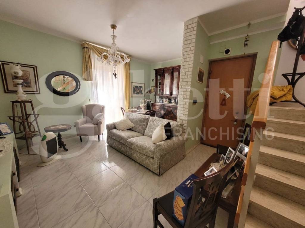 casa indipendente in vendita a Siracusa in zona Scala Greca