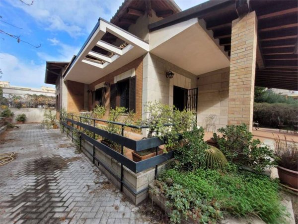 casa indipendente in vendita a Siracusa in zona Scala Greca