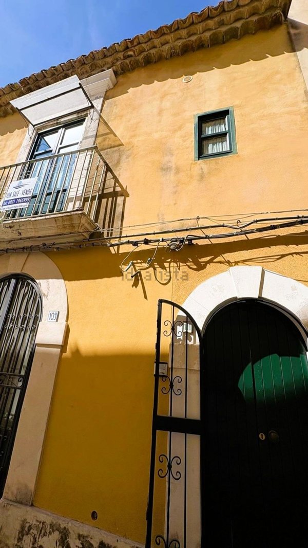 appartamento in vendita a Siracusa in zona Isola Ortigia