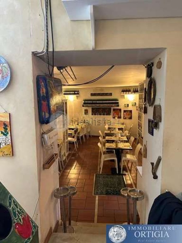 negozio in vendita a Siracusa in zona Isola Ortigia