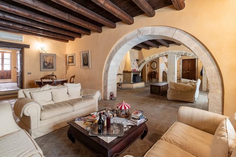casa indipendente in vendita a Siracusa in zona Isola Ortigia