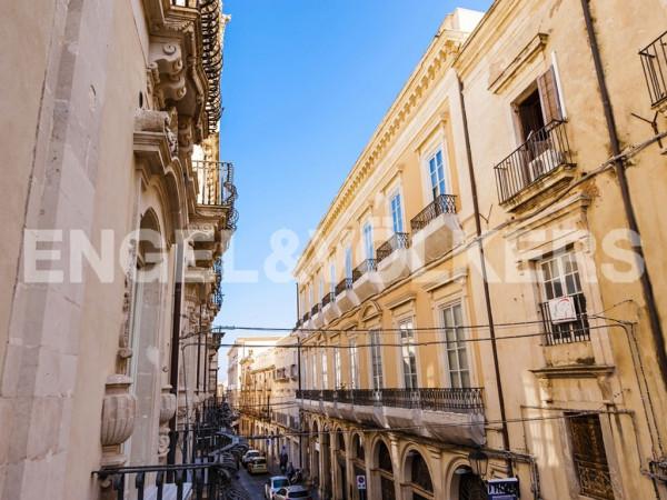 appartamento in vendita a Siracusa in zona Isola Ortigia