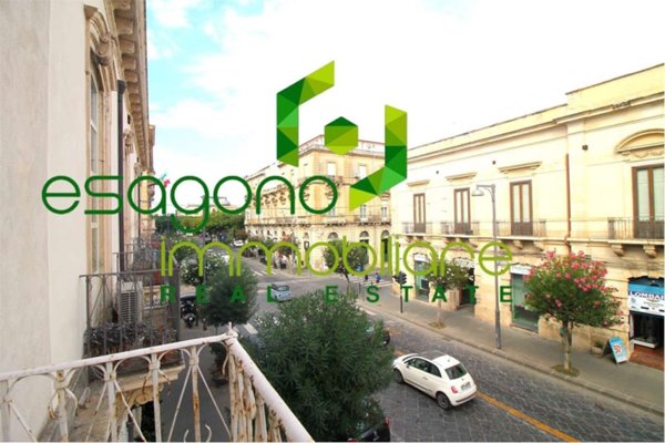 appartamento in vendita a Siracusa in zona Centro Città