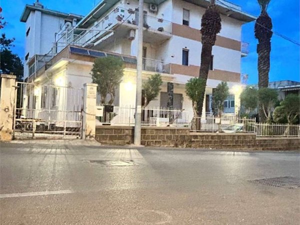 appartamento in vendita a Siracusa in zona Grottasanta