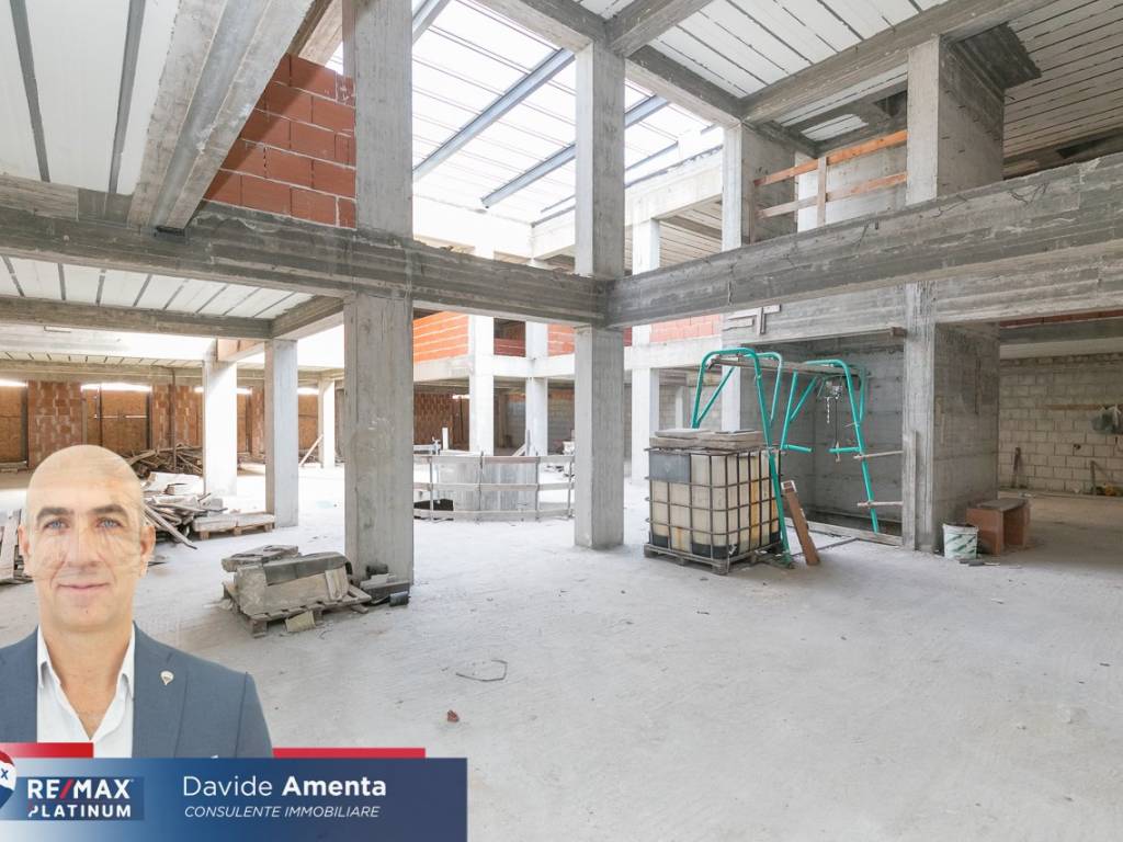 negozio in vendita a Siracusa in zona Isola Ortigia