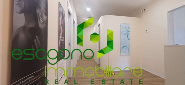 negozio in vendita a Siracusa in zona Scala Greca