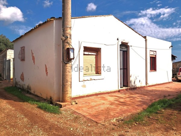 casa indipendente in vendita a Siracusa in zona Belvedere