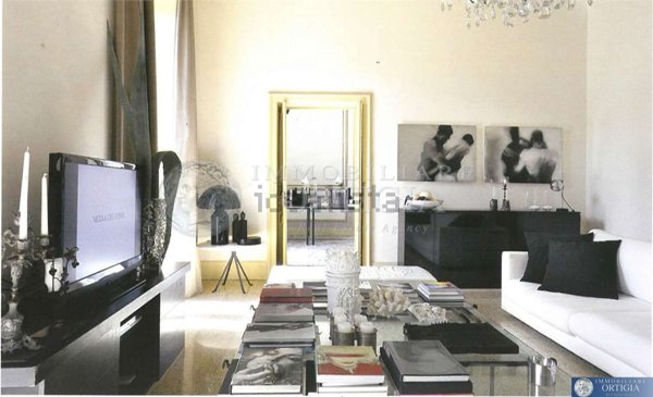 appartamento in vendita a Siracusa in zona Isola Ortigia