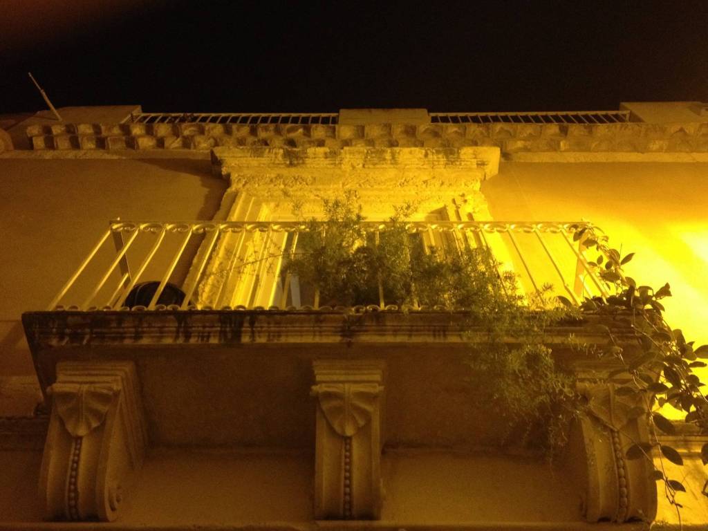 casa indipendente in vendita a Siracusa in zona Isola Ortigia