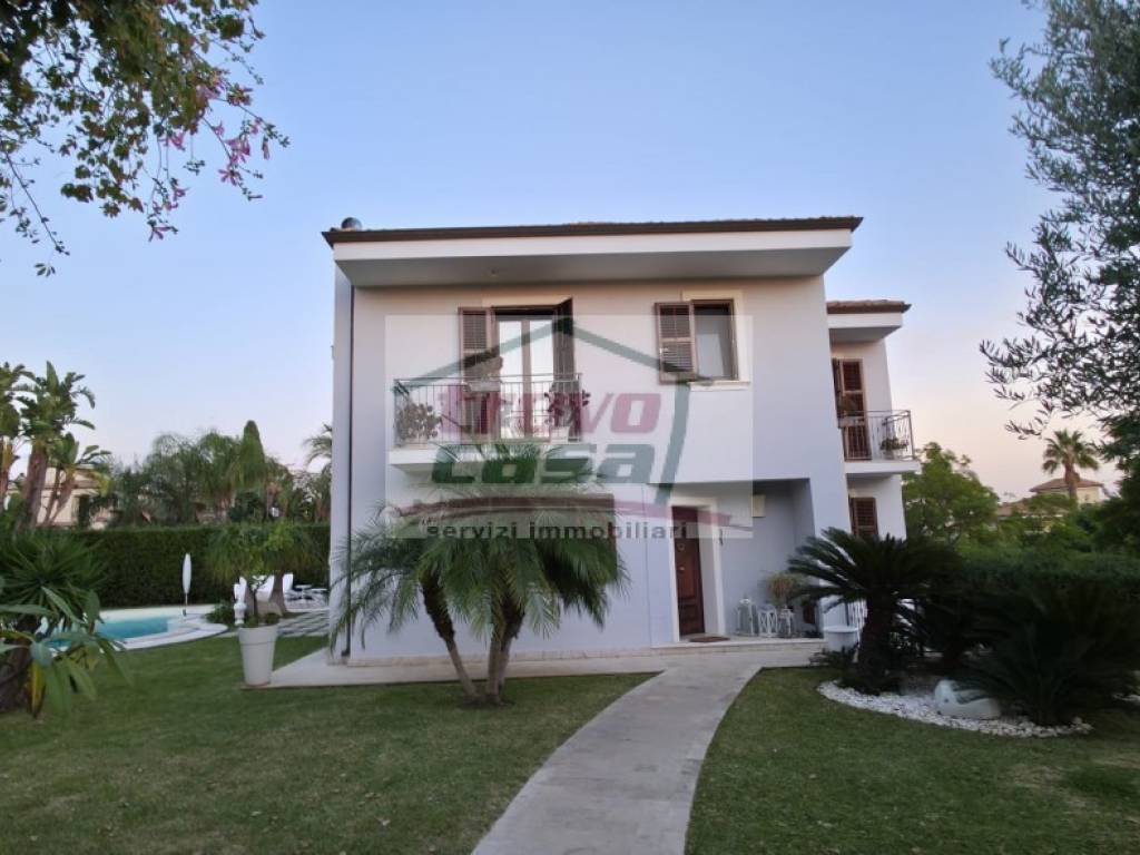 casa indipendente in vendita a Siracusa in zona Belvedere