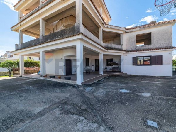 casa indipendente in vendita a Siracusa in zona Isola / Plemmirio
