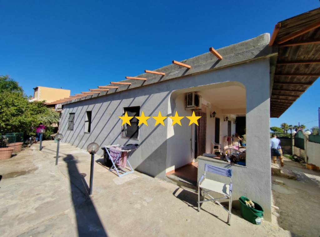 casa indipendente in vendita a Siracusa in zona Isola / Plemmirio