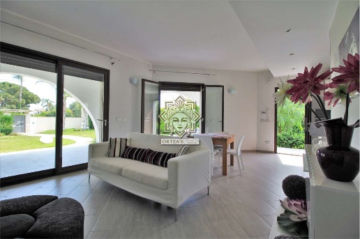 casa indipendente in vendita a Siracusa in zona Arenella