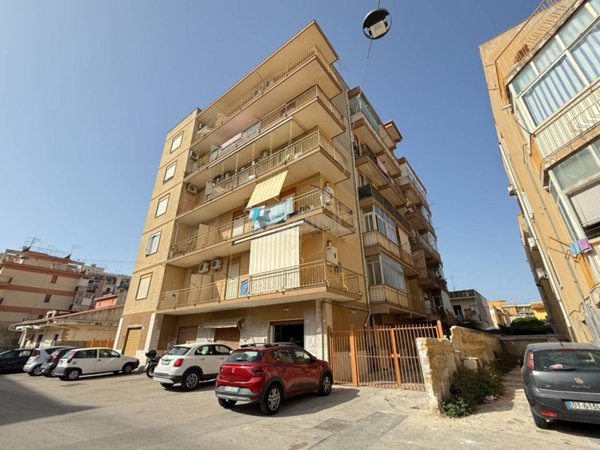 appartamento in vendita a Siracusa in zona Grottasanta
