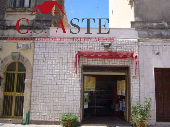 negozio in vendita a Siracusa in zona Borgata