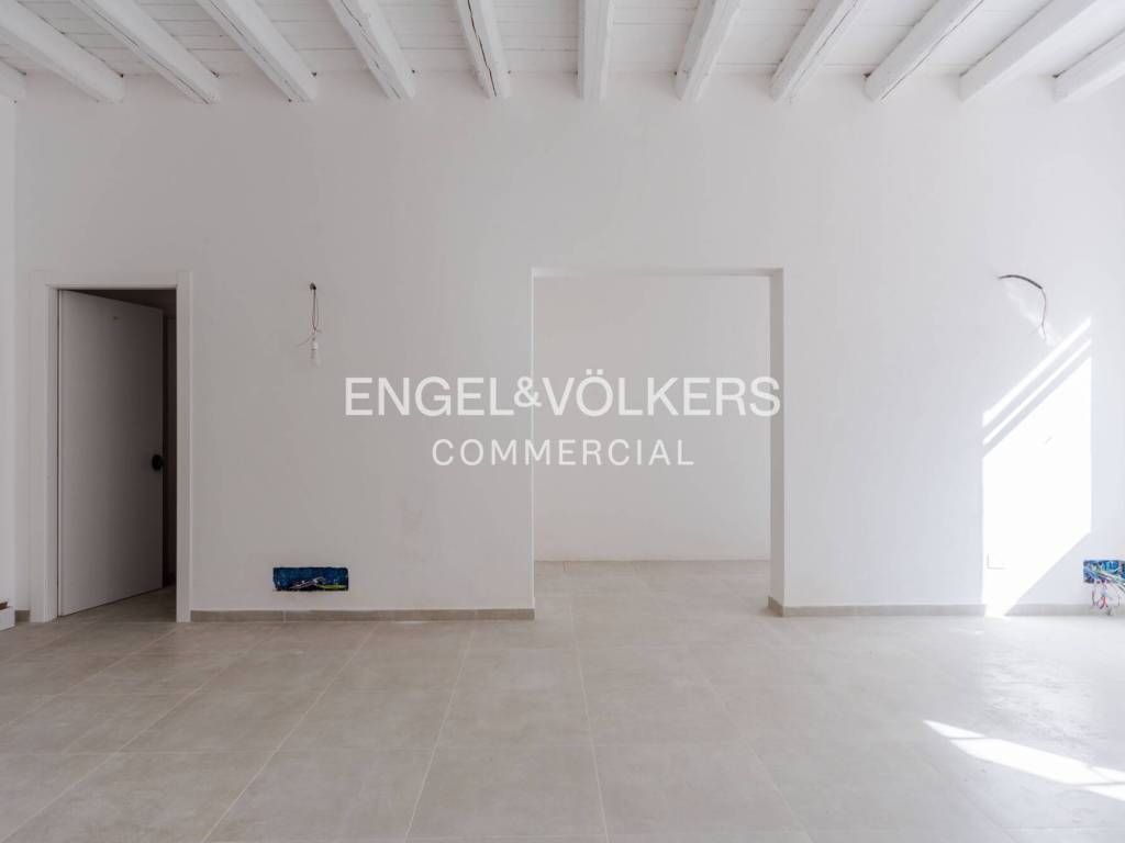 negozio in vendita a Siracusa in zona Isola Ortigia