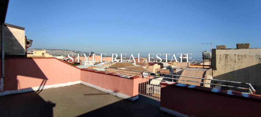 casa indipendente in vendita a Siracusa in zona Belvedere