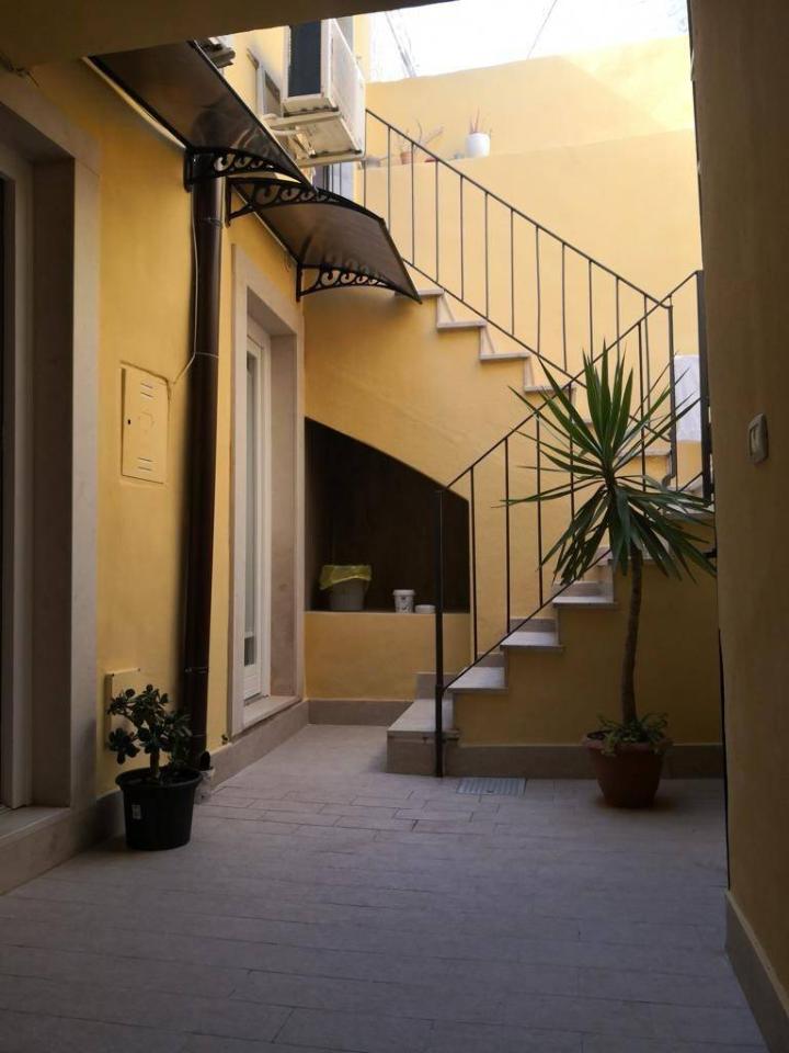 appartamento in vendita a Siracusa in zona Isola Ortigia