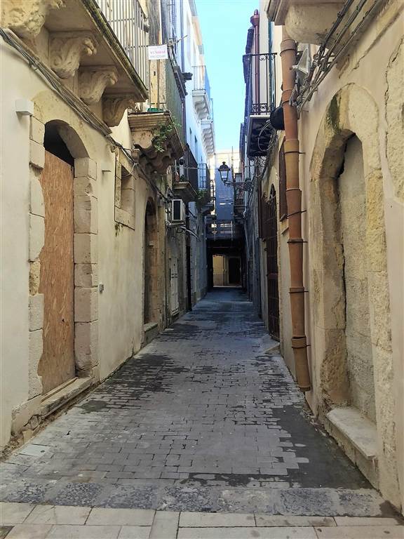 appartamento in vendita a Siracusa in zona Isola Ortigia