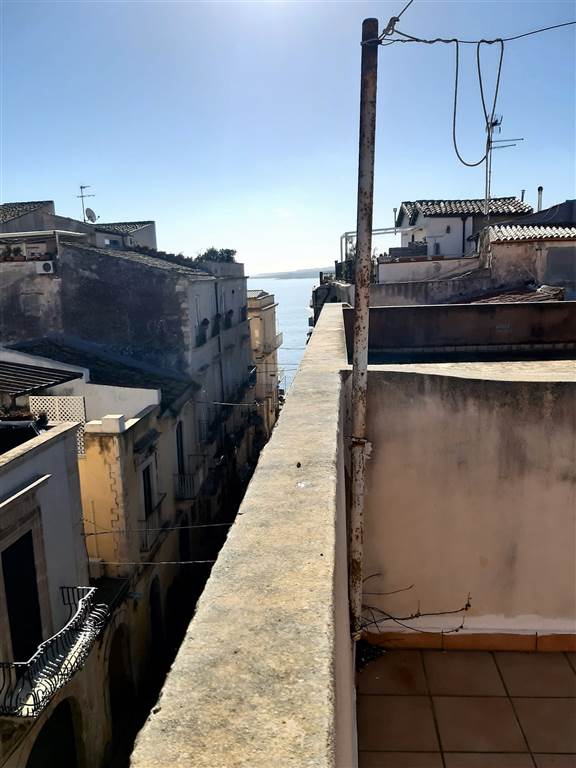 appartamento in vendita a Siracusa in zona Isola Ortigia