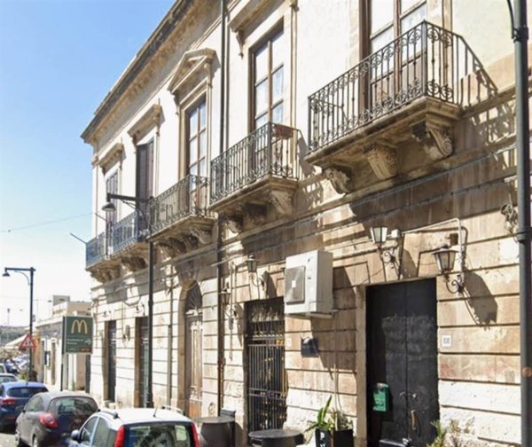 appartamento in vendita a Siracusa in zona Centro Città