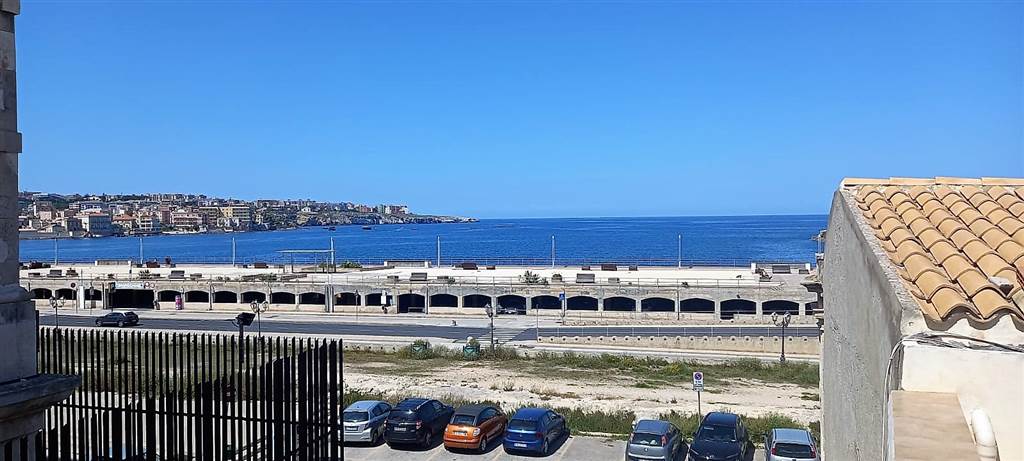 appartamento in vendita a Siracusa in zona Isola Ortigia