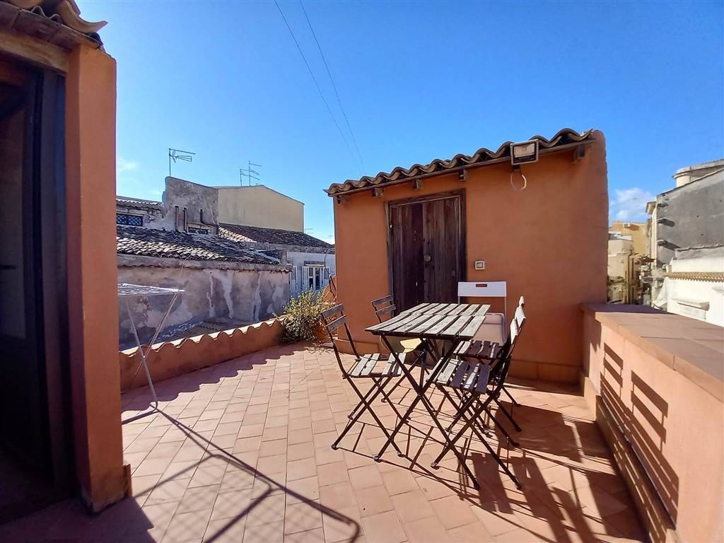 appartamento in vendita a Siracusa in zona Isola Ortigia