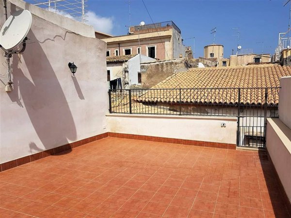 appartamento in vendita a Siracusa in zona Isola Ortigia