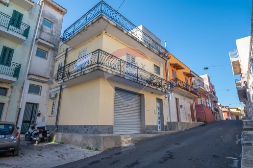 casa indipendente in vendita a Siracusa in zona Belvedere